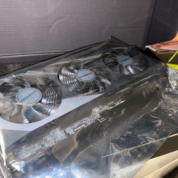 GIGABYTE RTX 3060Ti GPU , Graphics Card - Picture 7 of 7